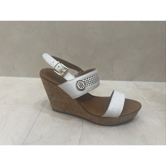 Tommy Hilfiger Sling Back Wedges Cork Heel Sandals Medallion Buckle White 9.5M - Picture 1 of 13